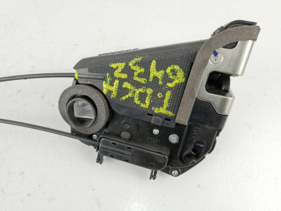 Fechadura porta traseira direita | Toyota Yaris