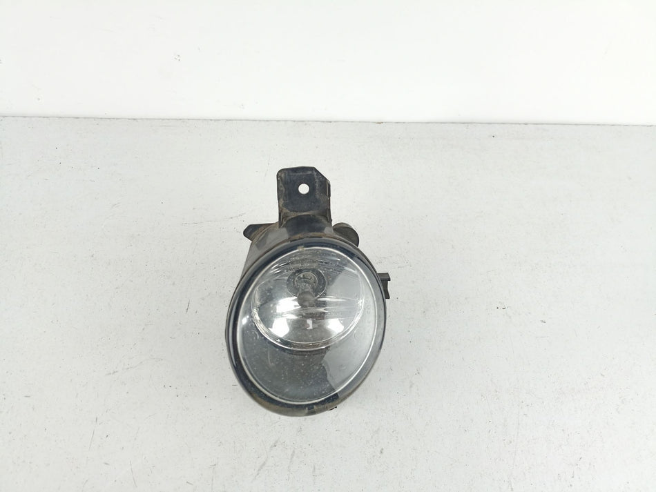 Farol de nevoeiro esquerdo | Nissan Qashqai
