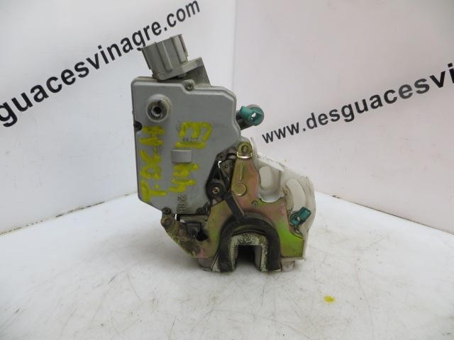 Fechadura porta traseira direita | Nissan Primera