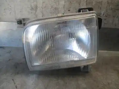 Ótica esquerda | Nissan Pick-Up (D22)