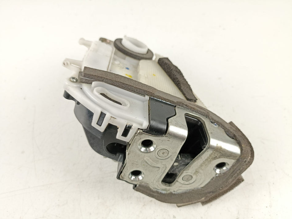 Fechadura porta traseira direita | Toyota Prius (ZVW30)