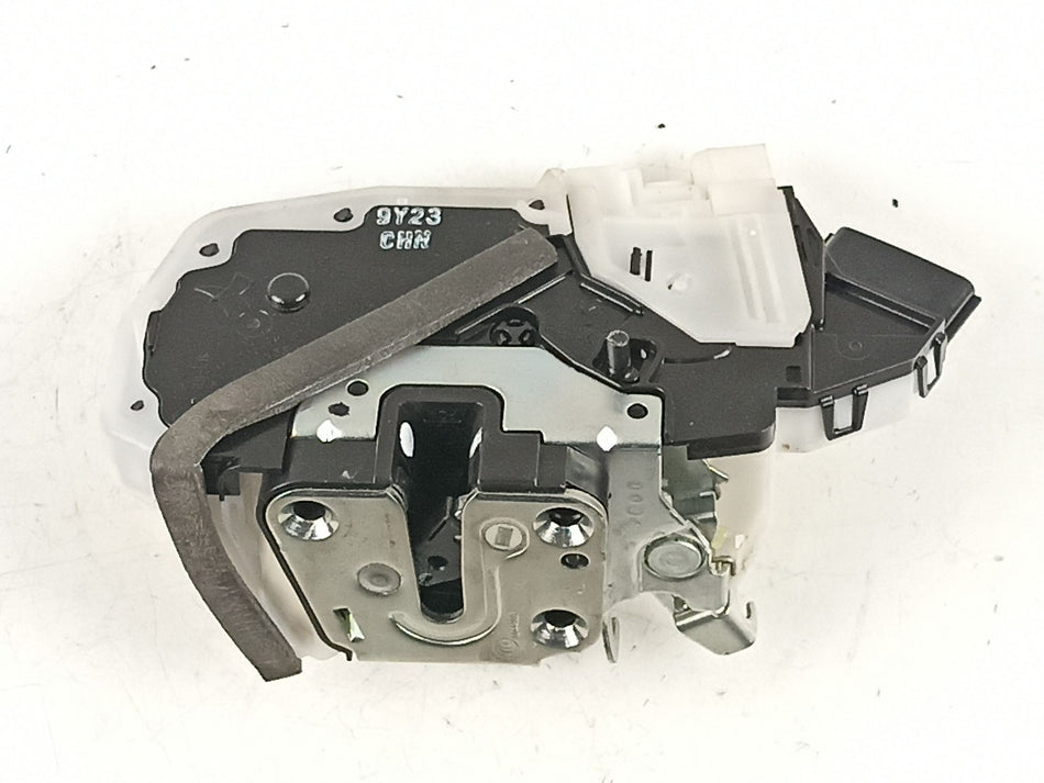Fechadura porta traseira esquerda | Nissan X-Trail (T32)