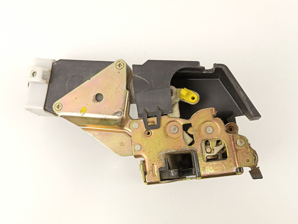 Fechadura porta traseira direita | Mitsubishi Space Star (DG0)
