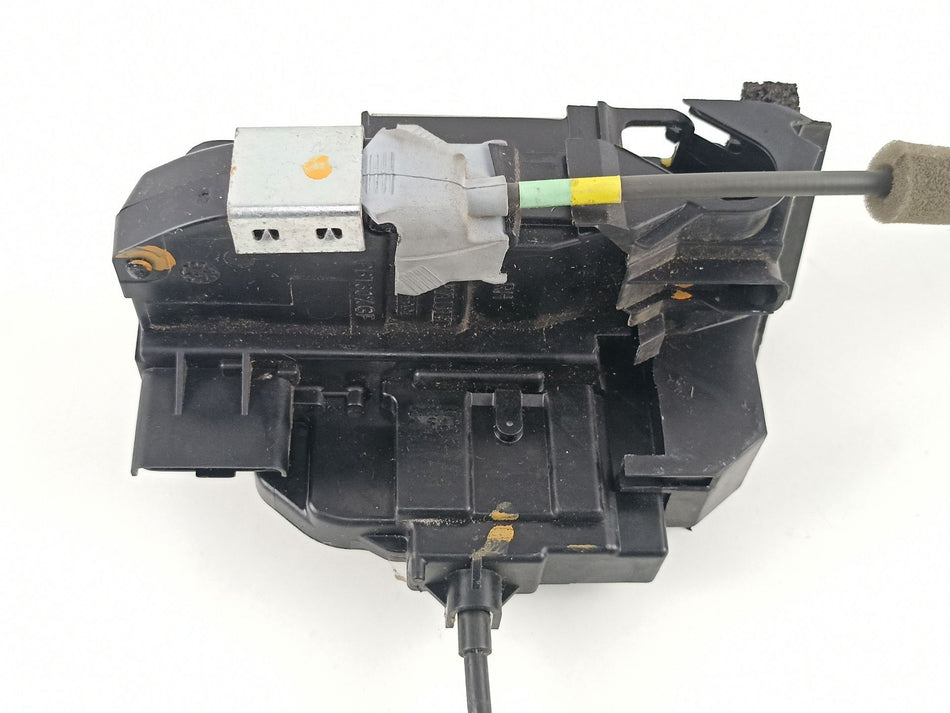 Fechadura porta traseira direita | Nissan Juke