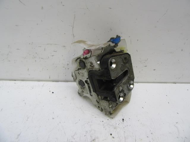 Fechadura porta frontal direita | Nissan Cabstar