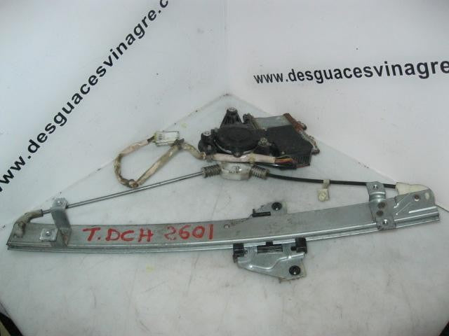 Elevador dos vidros traseiro direito | Mitsubishi Galant