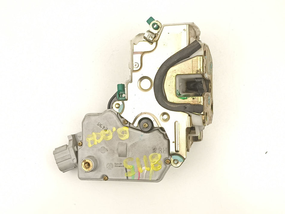 Fechadura porta frontal direita | Nissan Primera Hatchback (P11)