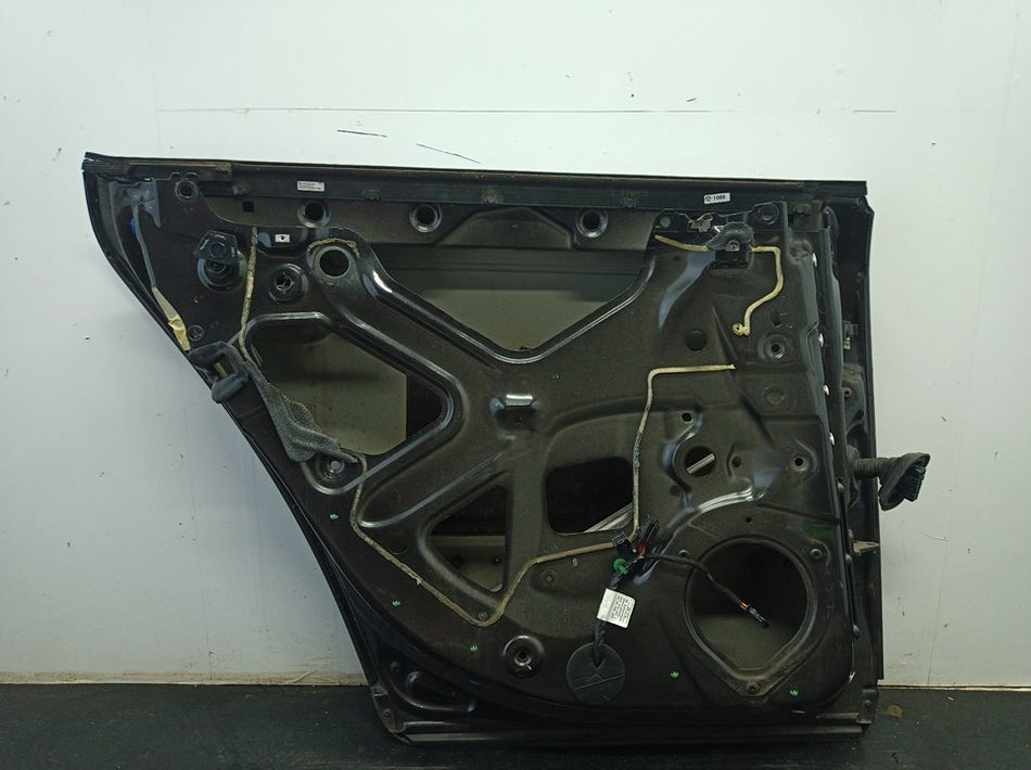 Porta traseira esquerda | Audi A4 Avant (8E)