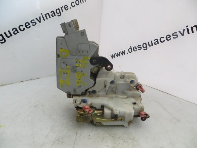 Fechadura porta frontal esquerda | Nissan Primera