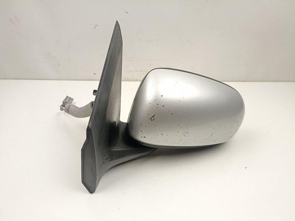Espelho retrovisor esquerdo | Nissan Almera Tino (V10)