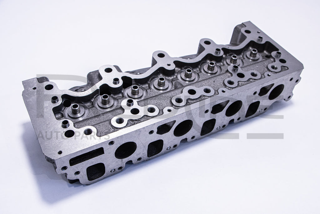 Cabeça do motor 110397C000 | Nissan