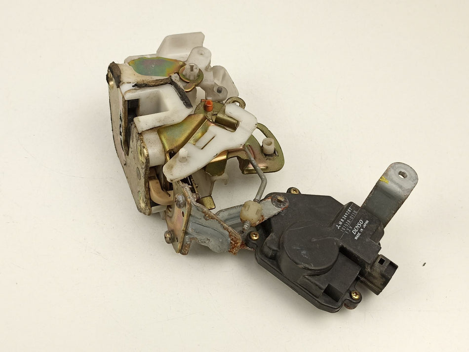 Fechadura porta traseira esquerda | Mitsubishi Montero III
