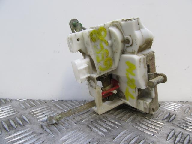 Fechadura porta traseira direita | Toyota Avensis
