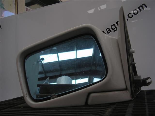 Espelho retrovisor esquerdo | BMW 520