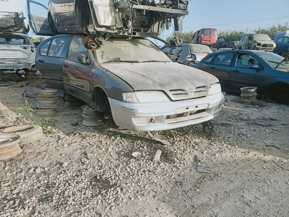 Capô | Nissan Primera Berlina (P11)