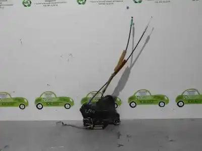 Fechadura da porta frontal esquerda | Toyota Corolla Verso (ZER_, ZZE12_, R1_)