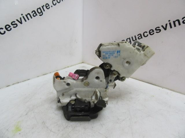 Fechadura porta traseira direita | Nissan Almera
