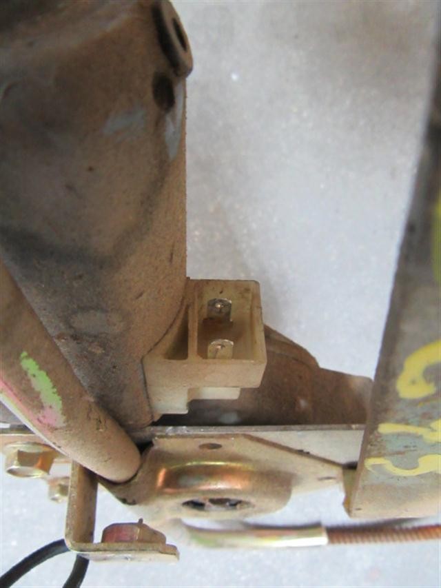 Elevador dos vidros frontal esquerdo | Toyota Carina