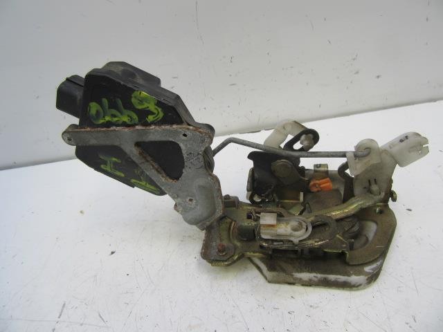 Fechadura porta traseira esquerda | Mitsubishi Galant
