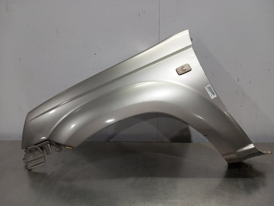 Guarda-lamas frontal esquerdo | Nissan X-Trail (T30)