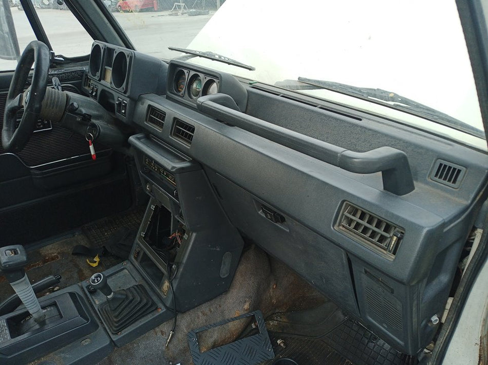 Farolim traseiro direito | Mitsubishi Pajero (L040)