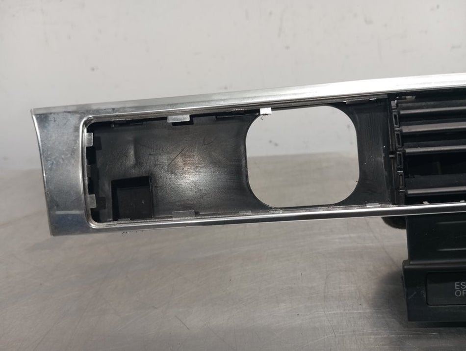 Grelha de ventilação | Audi 6 Berlina (4F2)