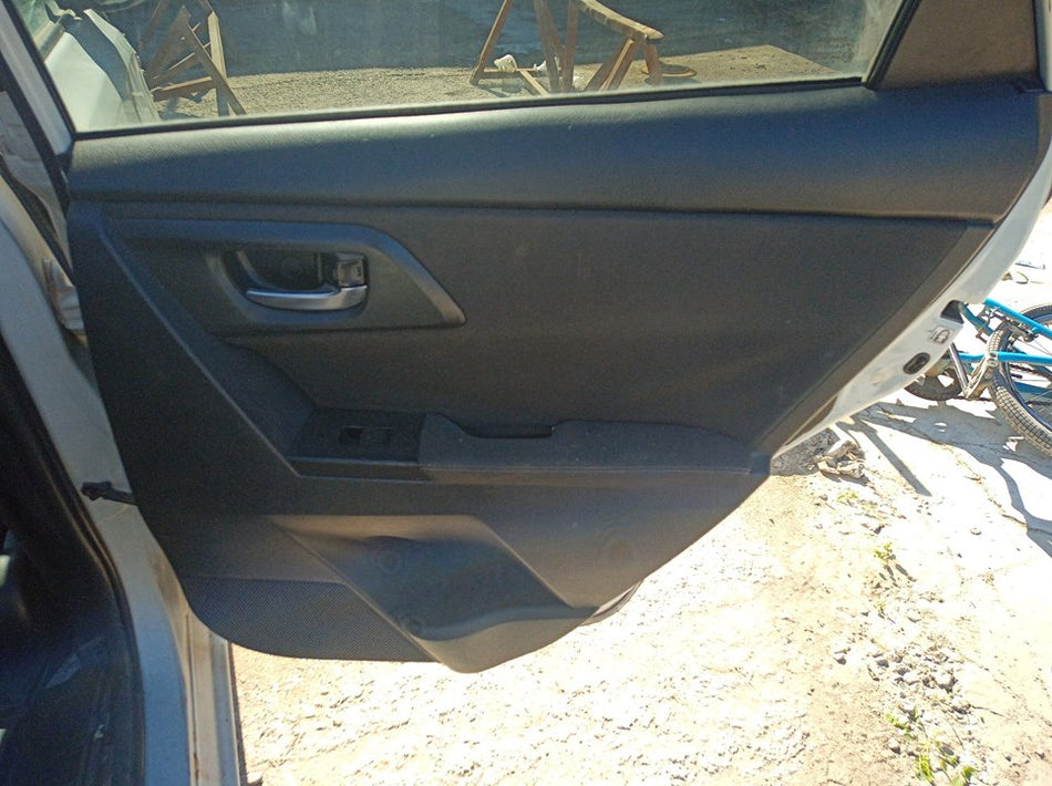 Puxador interior traseiro direito | Toyota Auris (E18)