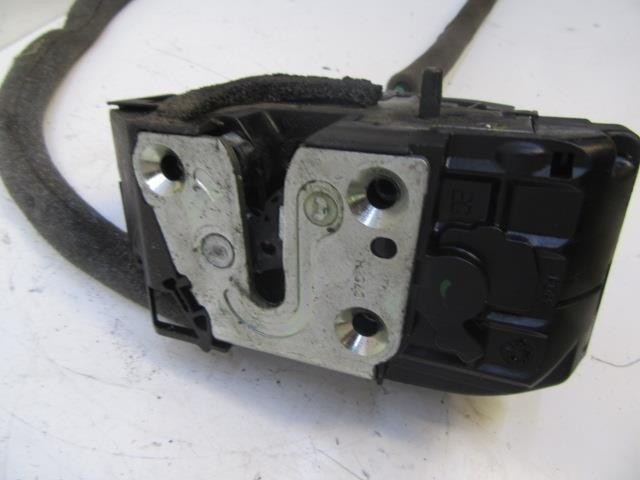 Fechadura porta traseira esquerda | Nissan Qashqai