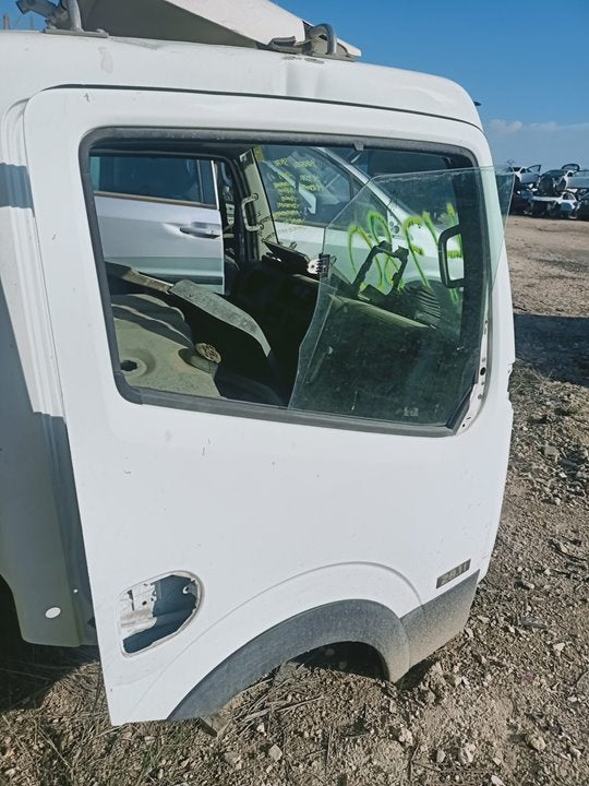 Porta frontal direita | Nissan Cabstar