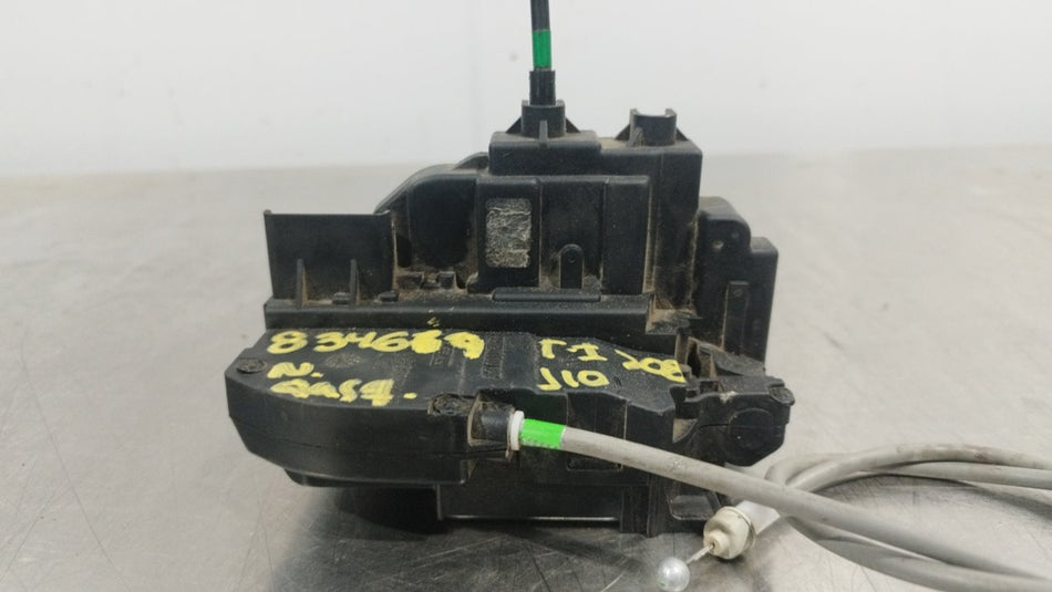 Fechadura porta traseira esquerda | Nissan Qashqai (J10)