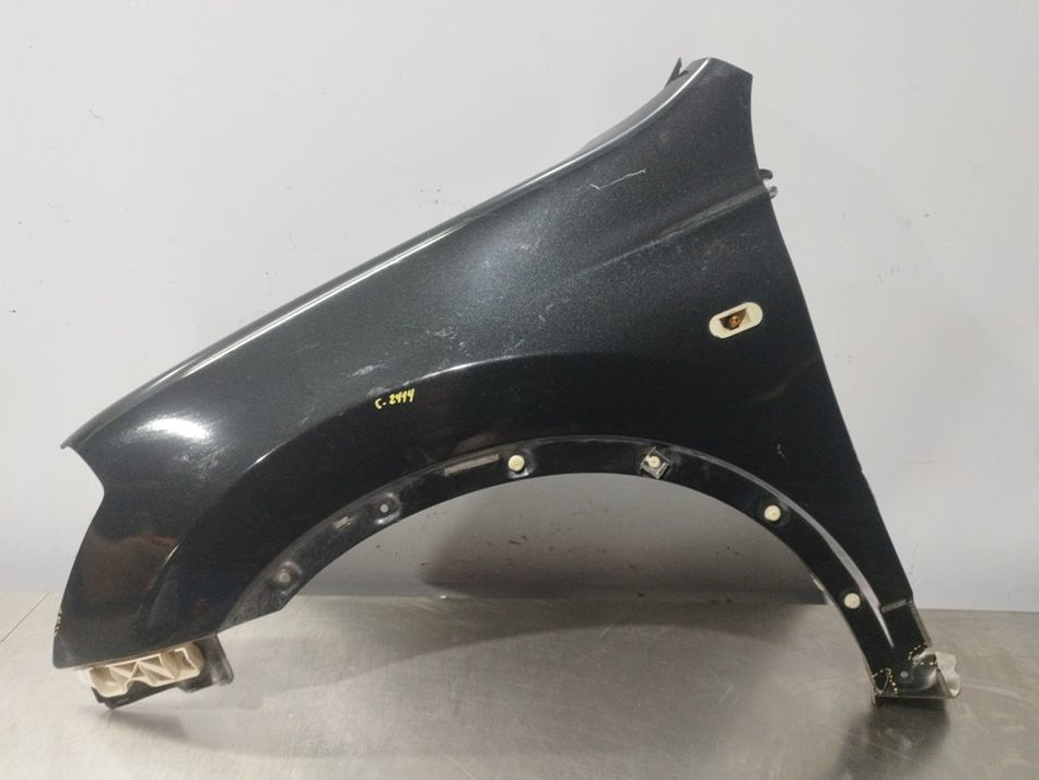 Guarda-lamas frontal esquerdo | Nissan Qashqai (J10)