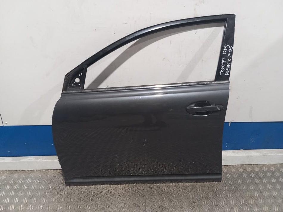 Porta frontal esquerda | Toyota Avensis Berlina (T25)