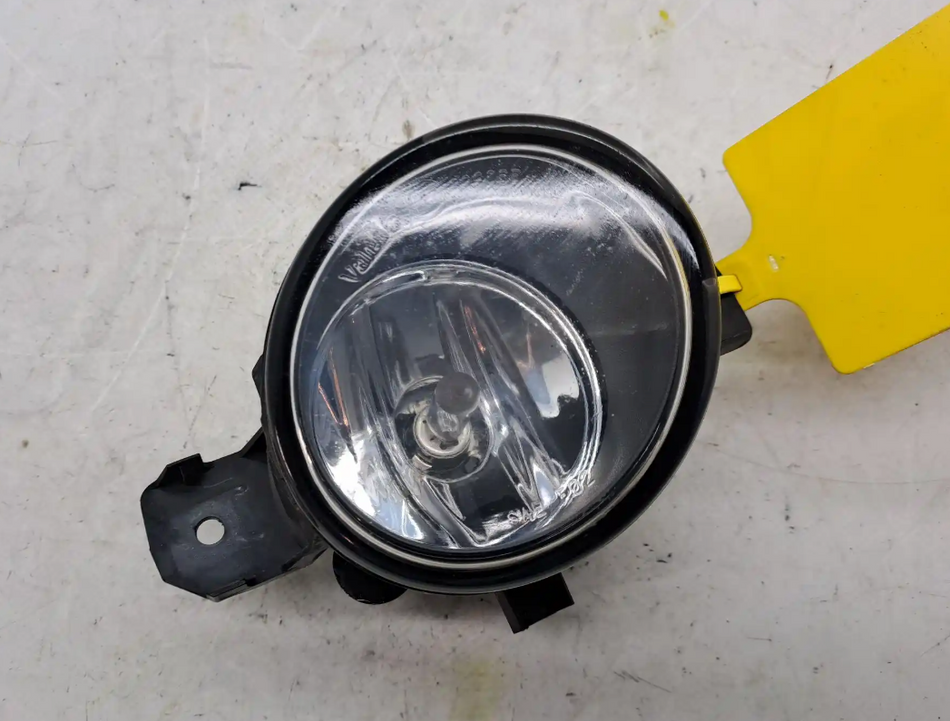 Farol de nevoeiro esquerdo 261508990A | Nissan Juke F15