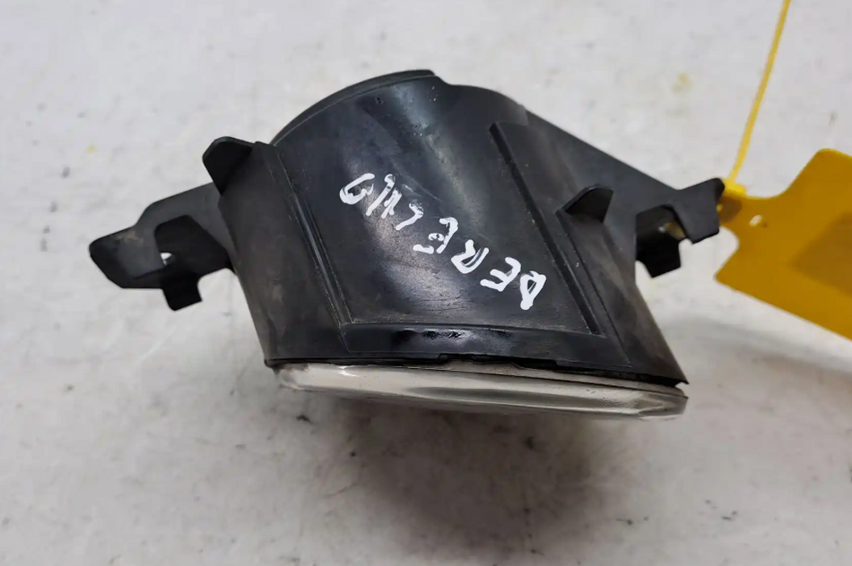 Farol de nevoeiro esquerdo 261508990A | Nissan Juke F15