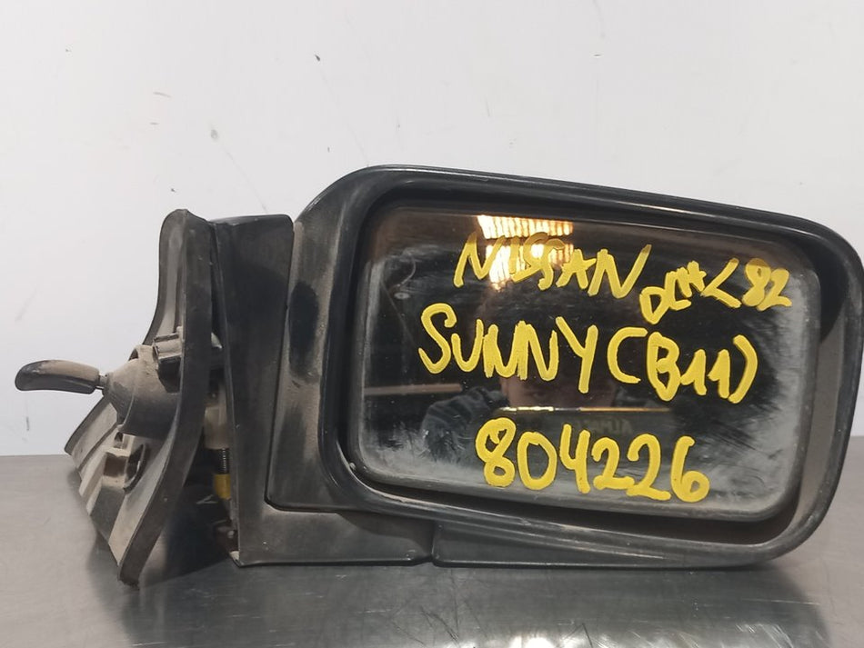 Espelho retrovisor direito | Nissan Sunny (B11)