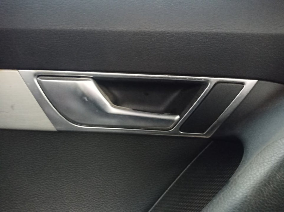 Puxador interior traseiro esquerdo | Audi A6 Avant (4F5)