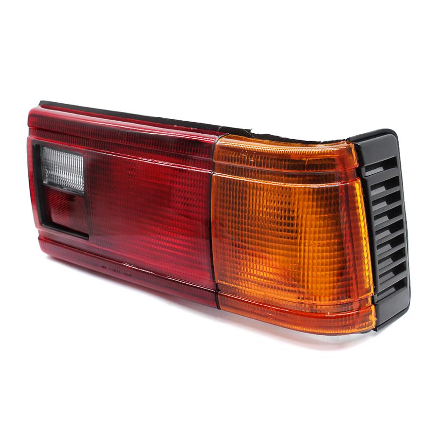 Farolim traseiro direito 26550-03A01 | Nissan