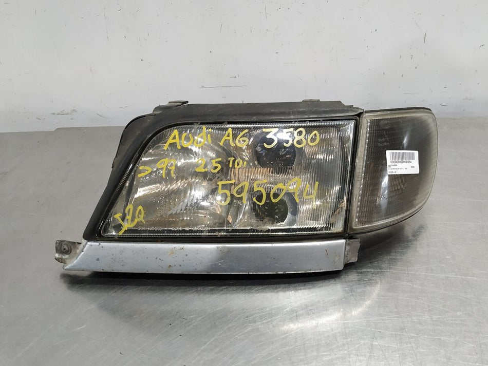 Ótica esquerda | Audi A6 Berlina (C4)