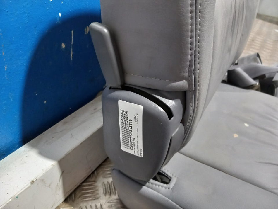 Fechadura porta traseira esquerda | Toyota Land Cruiser (J9)