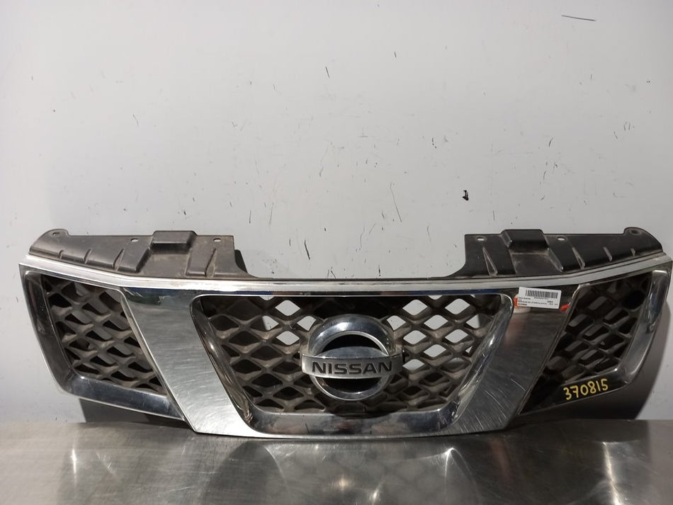Grelha frontal | Nissan Navara Pick-Up (D40M)