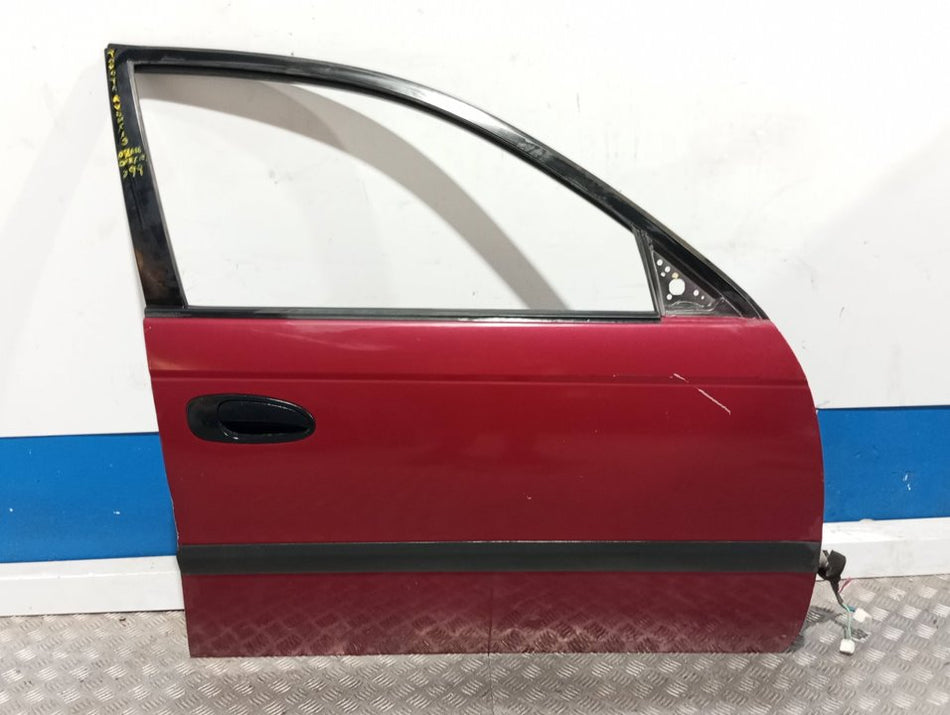 Porta frontal direita | Toyota Avensis Berlina (T22)