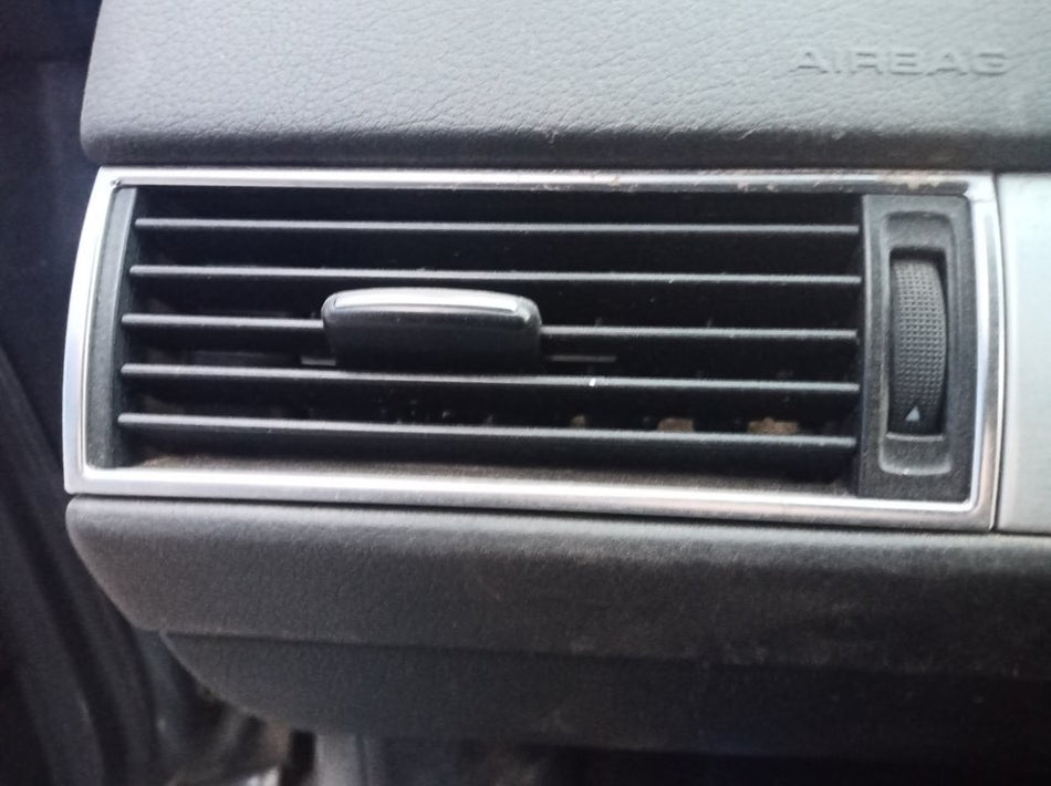 Grelha de ventilação | Audi A6 Avant (4F5)