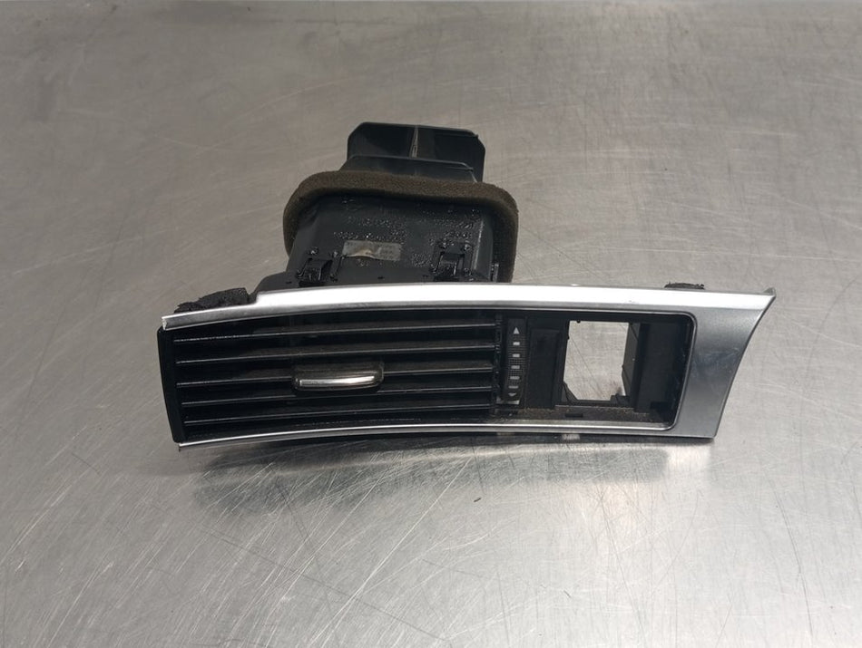Grelha de ventilação | Audi 6 Berlina (4F2)