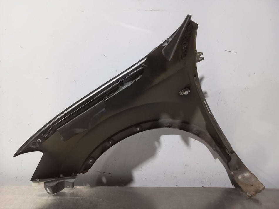 Guarda-lamas frontal direito | Nissan Qashqai (J10)