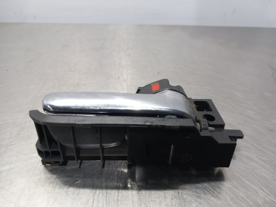 Motor do limpa-vidros traseiro | Toyota Avensis Cross Sport (T27)