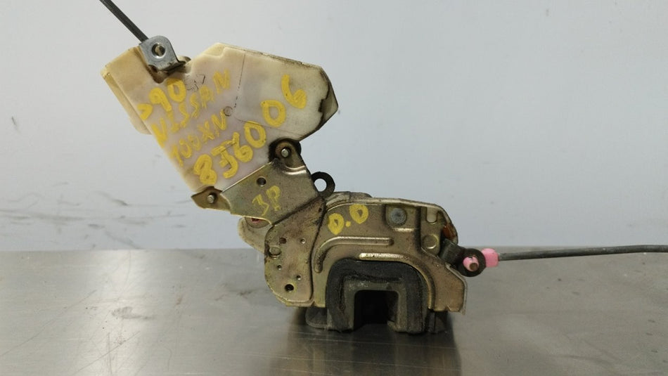 Fechadura porta frontal direita | Nissan 100 NX (B13)