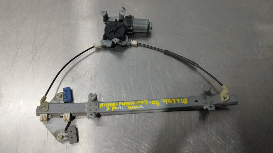Elevador dos vidros traseiro direito | Nissan Almera (N16/E)