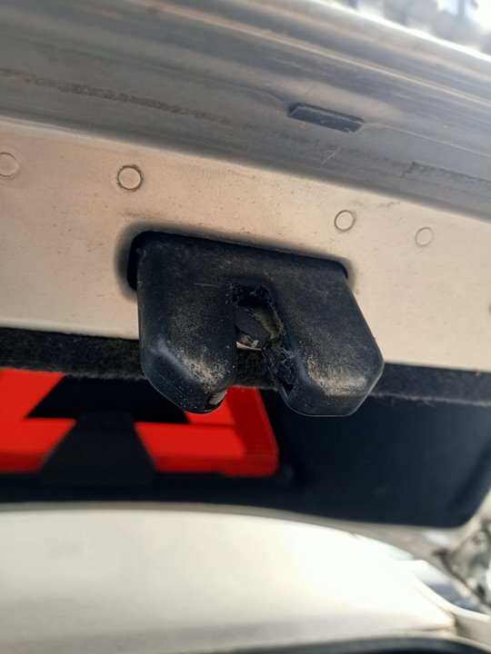 Fechadura porta da mala | Audi A8 (D2)