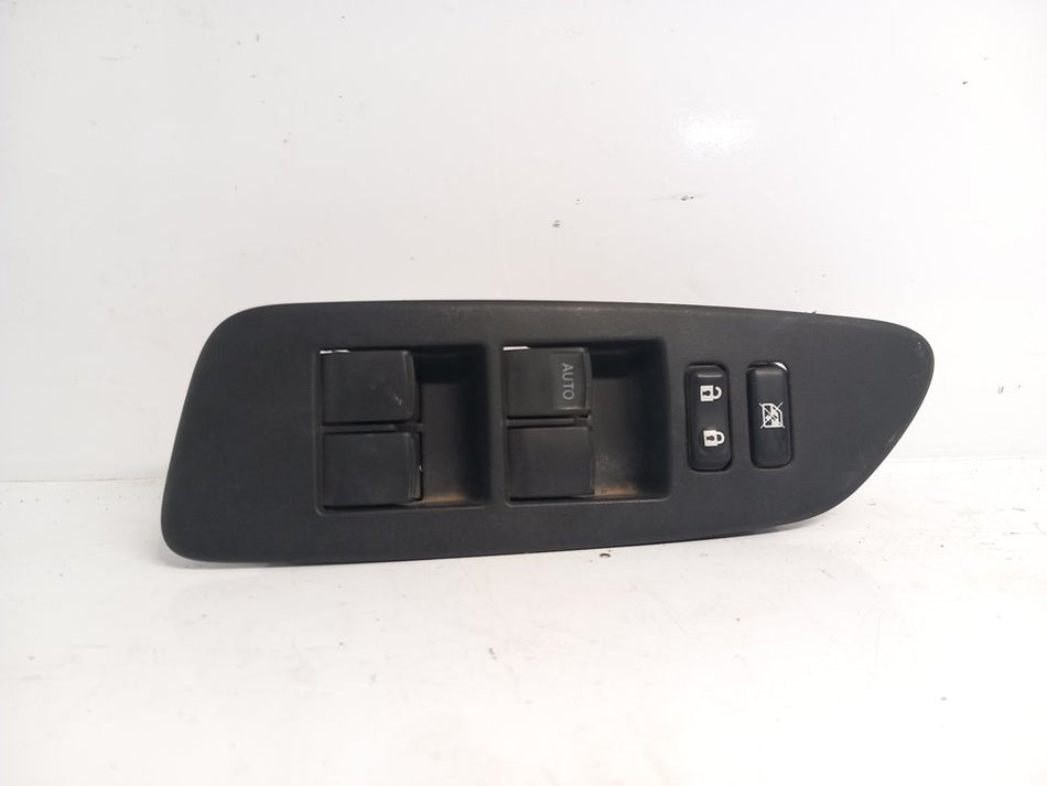 Interruptor do vidro frontal esquerdo | Toyota Auris (E15)