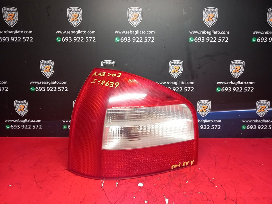 Farolim traseiro esquerdo | Audi A3 (8L)
